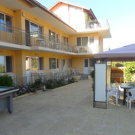 Eleonor Guest House بايالا المظهر الخارجي الصورة