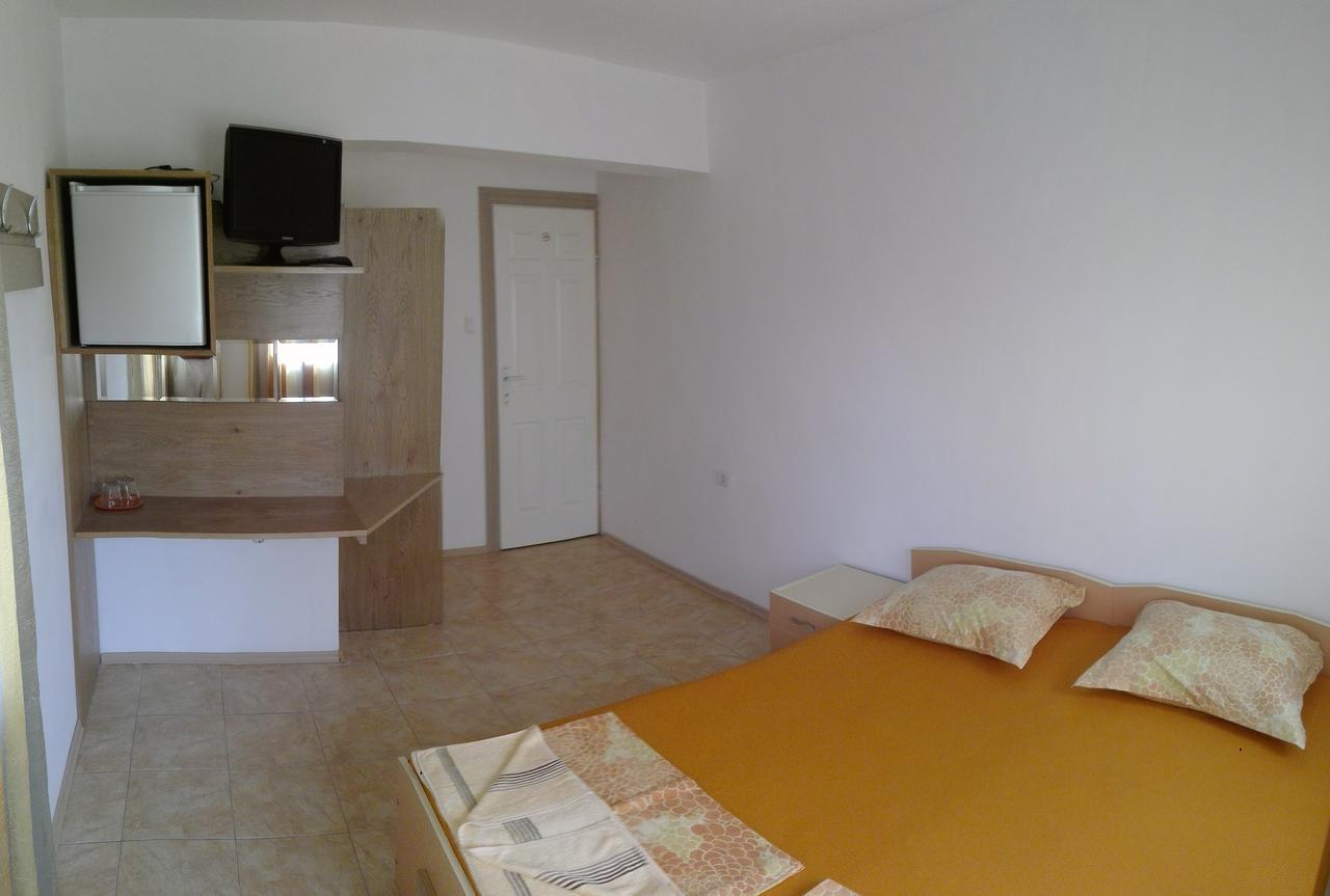 Eleonor Guest House بايالا المظهر الخارجي الصورة