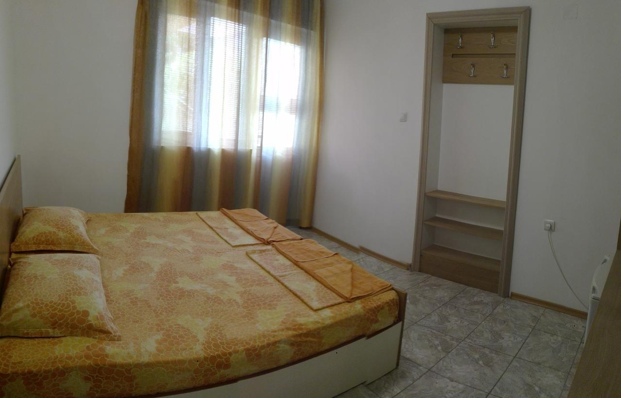 Eleonor Guest House بايالا المظهر الخارجي الصورة