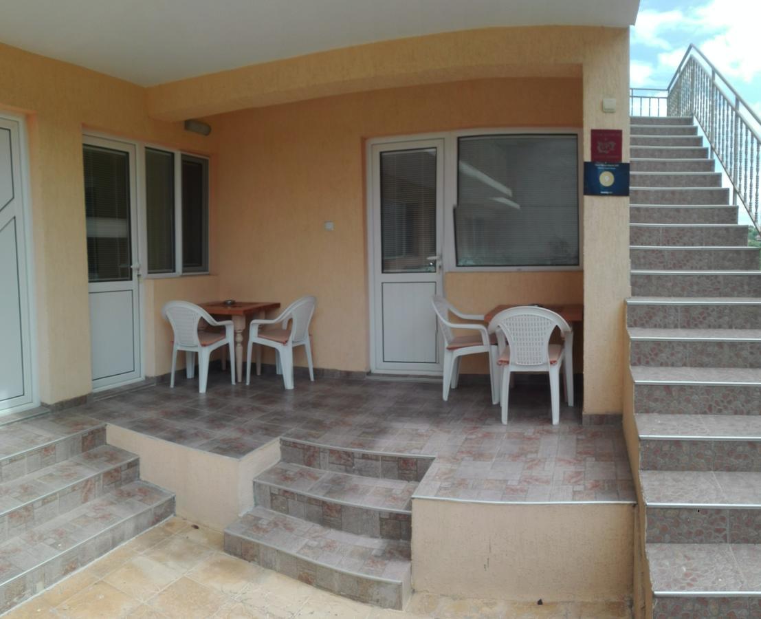 Eleonor Guest House بايالا المظهر الخارجي الصورة