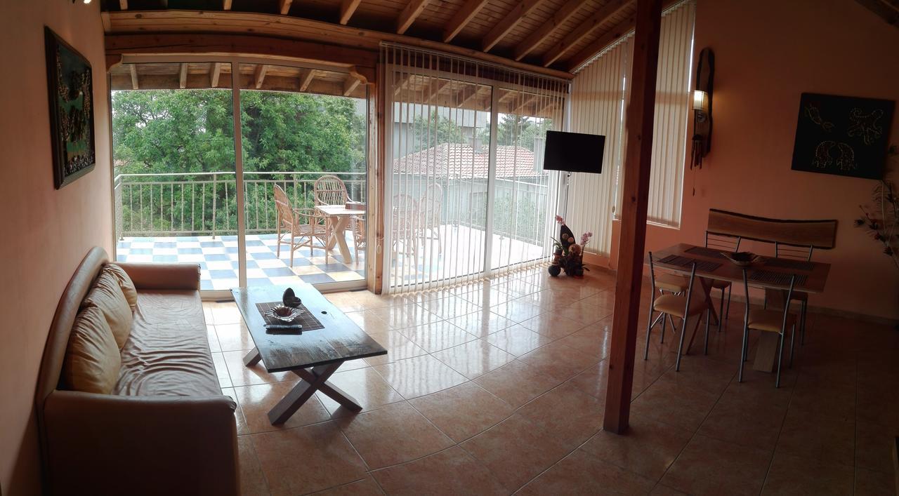 Eleonor Guest House بايالا المظهر الخارجي الصورة